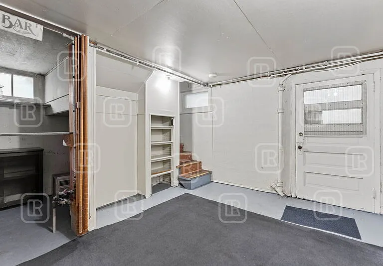 808 E Mission Ave — Photo 25