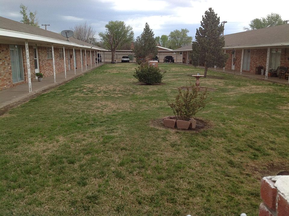 2nd image of 1406 E 1st St APT 5