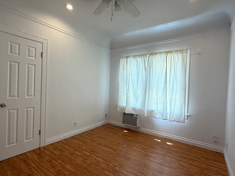 422 N Spaulding Ave #5 — Photo 14
