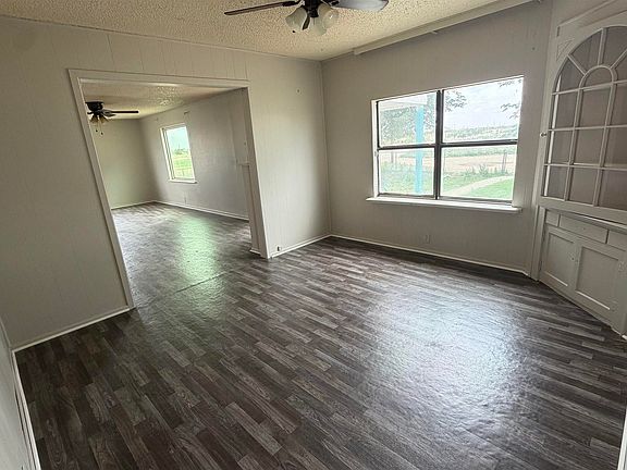 4th image of 6011 W Illinois St