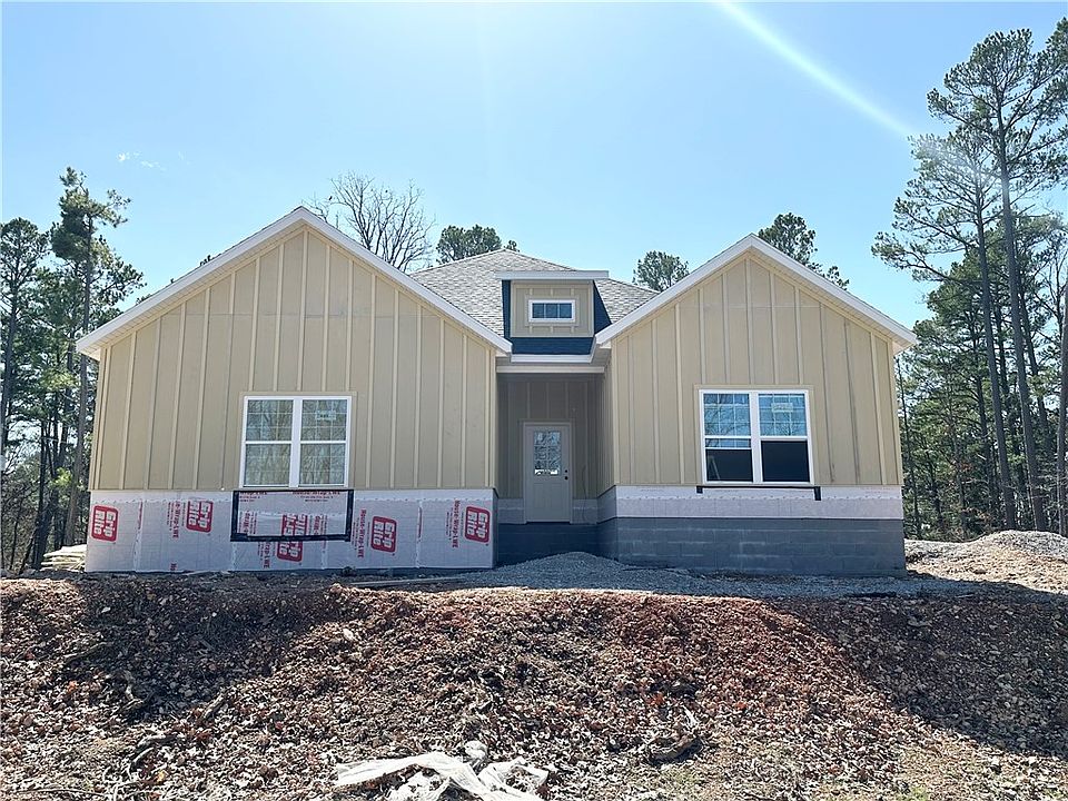 1st image of 27 Buckingham Dr