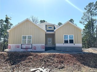 27 Buckingham Dr, Bella Vista, AR 72714