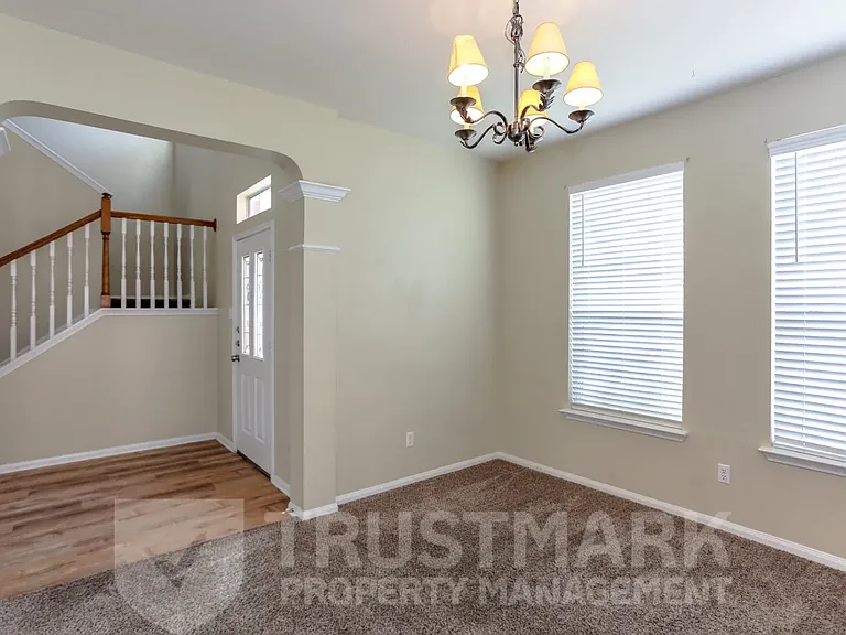 212 Crowfoot Dr #CROWFOOT212 — Photo 27