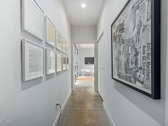 5th image of 2213 N 12TH Avenue