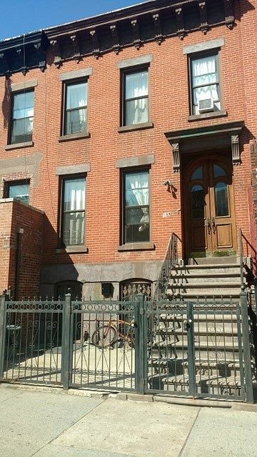1st image of 186 Tompkins Ave