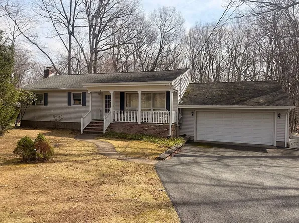 25 Bartholf Ln, Mahwah, NJ 07430