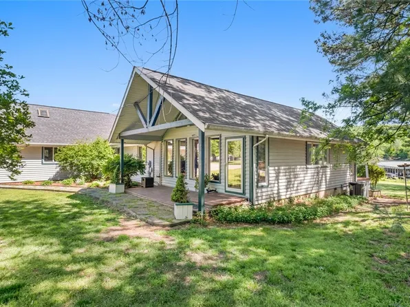 10742 Sycamore Rd, Lowell, AR 72745