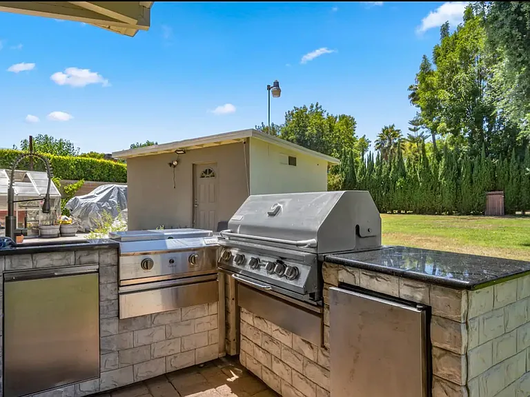 5433 Royer Ave — Photo 5