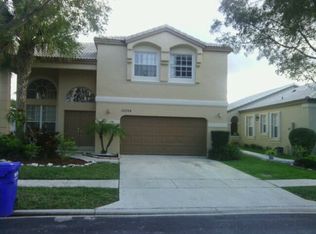 15724 NW 11th St, Pembroke Pines, FL 33028