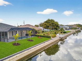 303 SE 1st Place Cpe, Coral, FL 33990