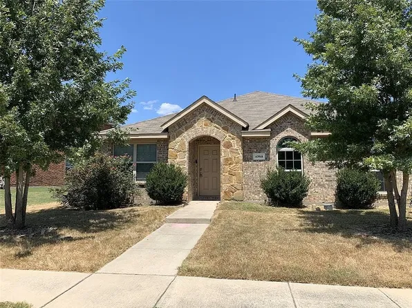 1763 Overlook Dr, Lancaster, TX 75146