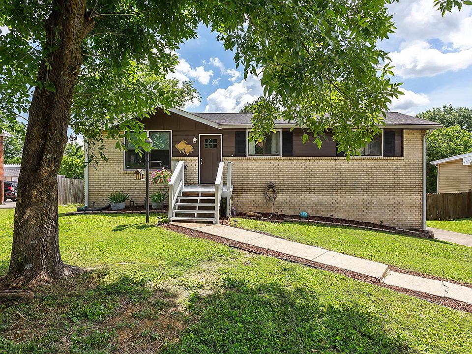 1st image of 2828 Galesburg Dr
