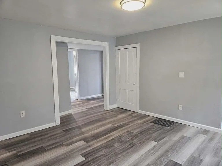 190 Conklin Ave #1 — Photo 10