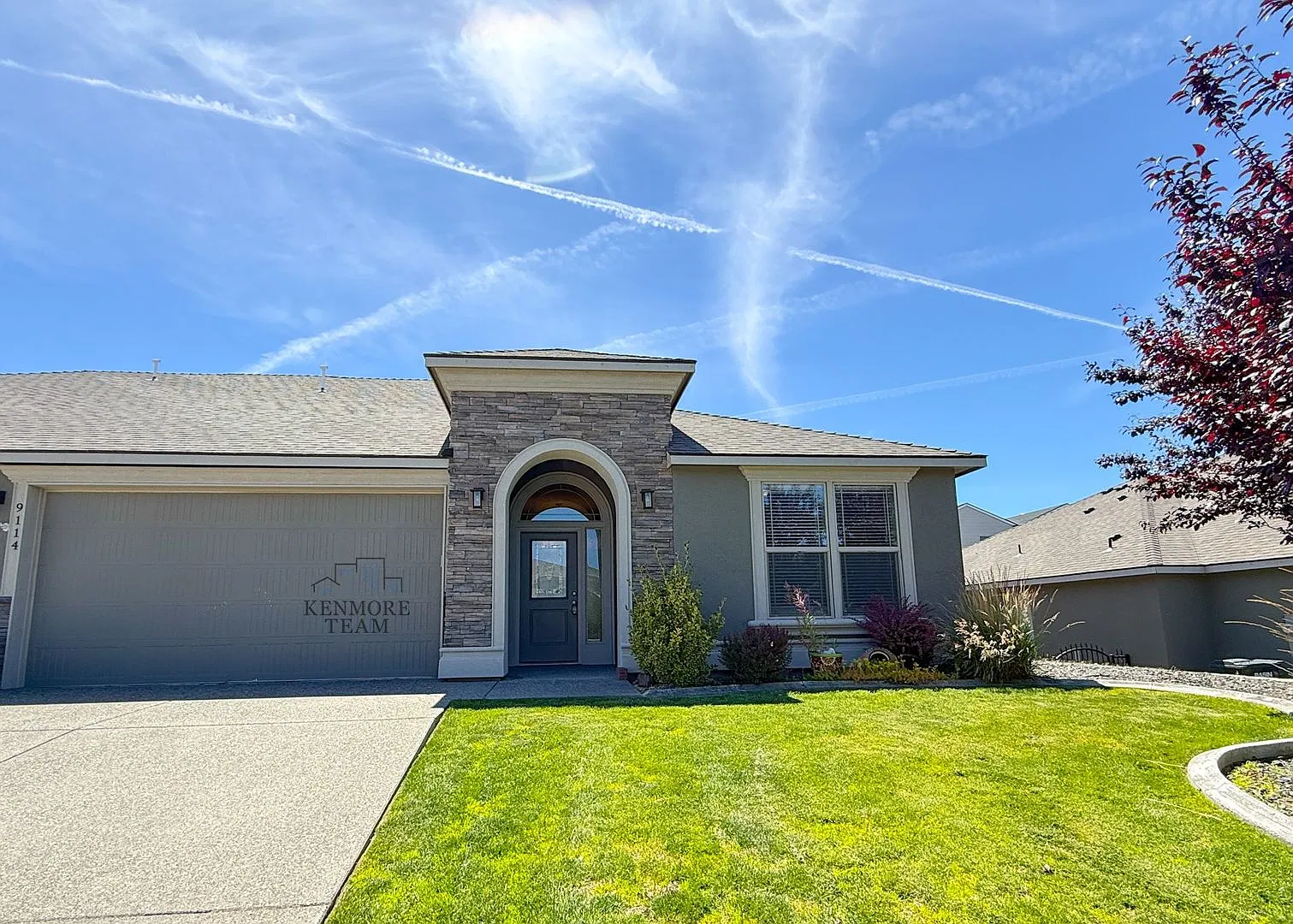 3 Bedroom, 2 Bath Townhome in West Pasco — Photo 1
