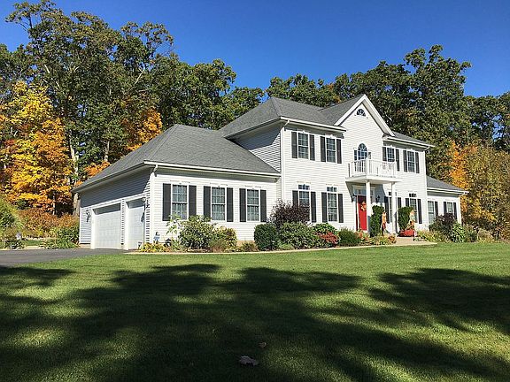 21 Bourque Rd , 02864