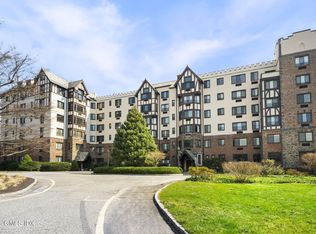 47 Lafayette Pl APT 2D, Greenwich, CT 06830