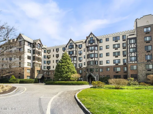 47 Lafayette Pl APT 2D, Greenwich, CT 06830