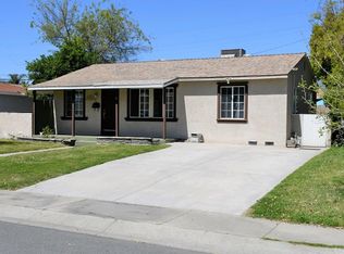 951 E Rosewood Ct, Ontario, CA 91764