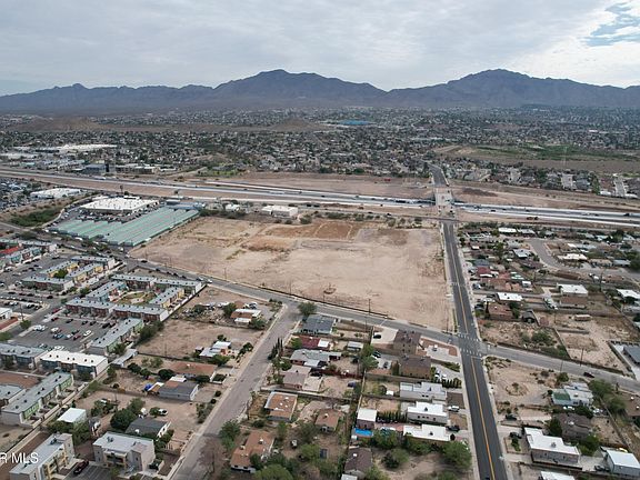 5th image of 5365 S Desert Blvd