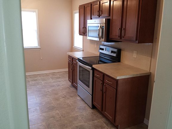 5th image of 4403 S Dodge Ave