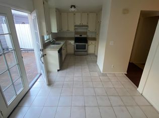 548 N Marengo Ave APT 3, Pasadena, CA 91101