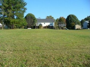 160 Ginny Ln, Advance, NC 27006