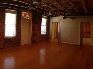 956 N High St, Columbus, OH 43201