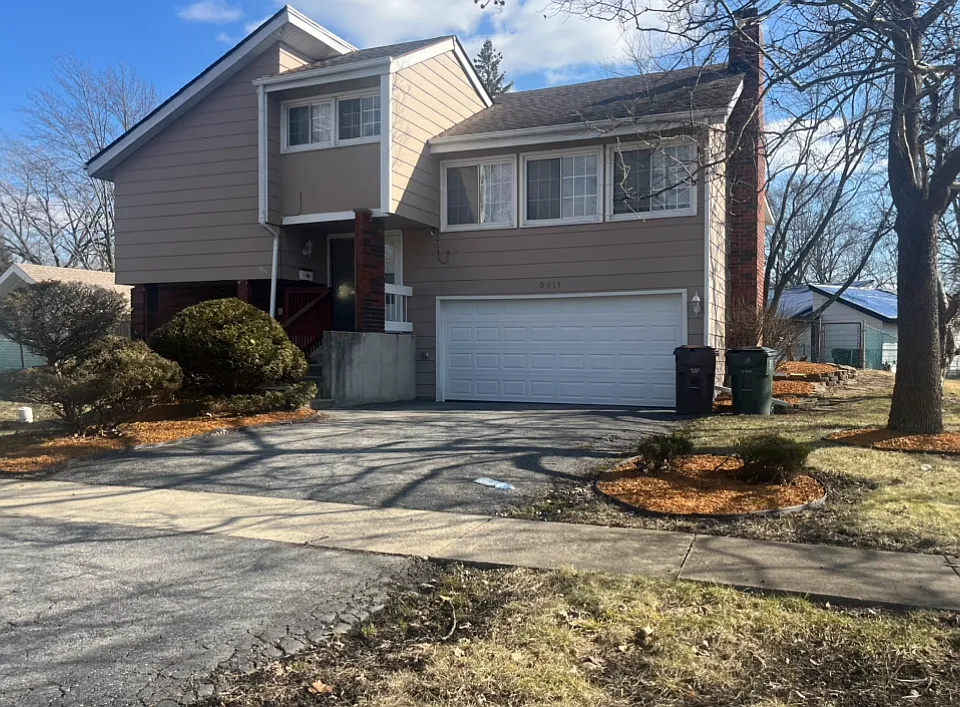 3311 Charlemagne Ave photo 1