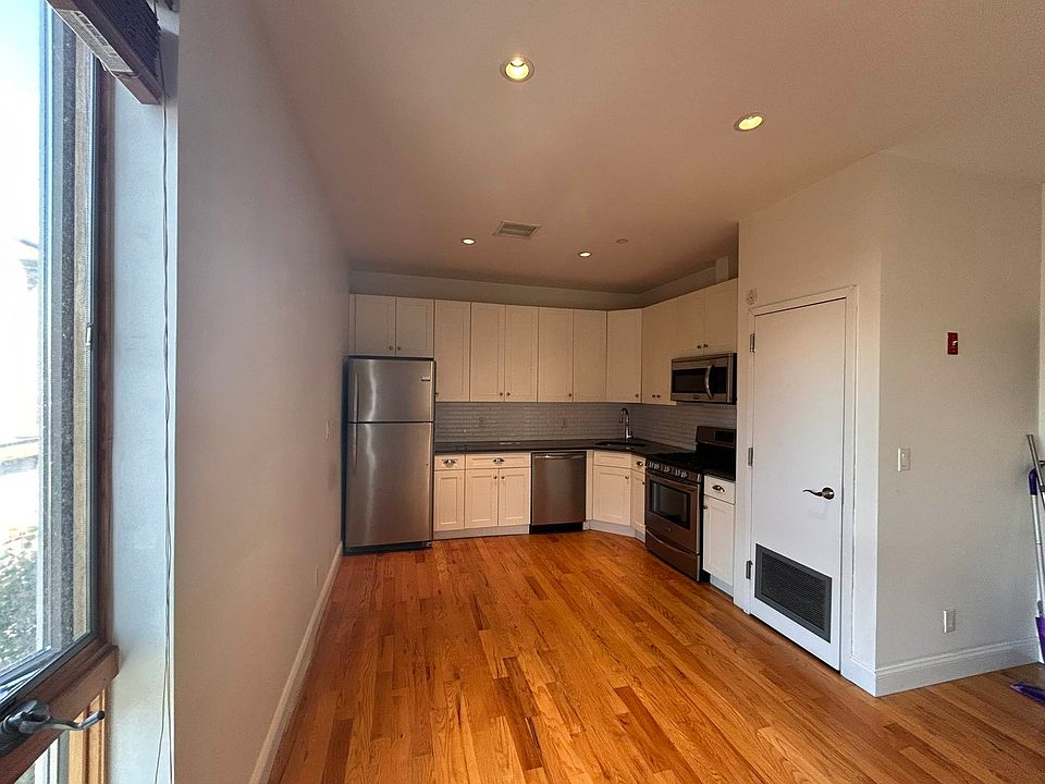 1st image of 38-01 31st Ave #3