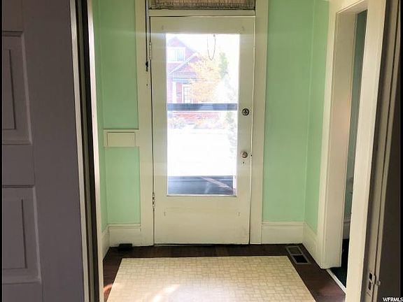 3rd image of 737 E Roosevelt Ave