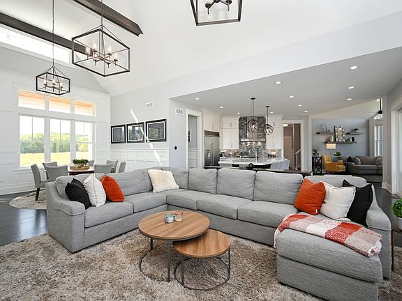 5th image of 5N107 Burr Rd