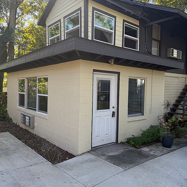 1st image of 330 N Sans Souci Ave #1/2
