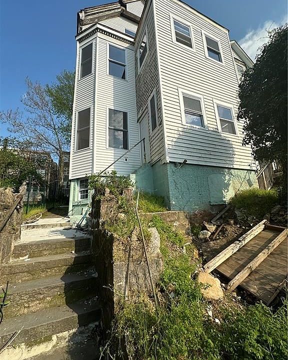 1st image of 30 Linden St