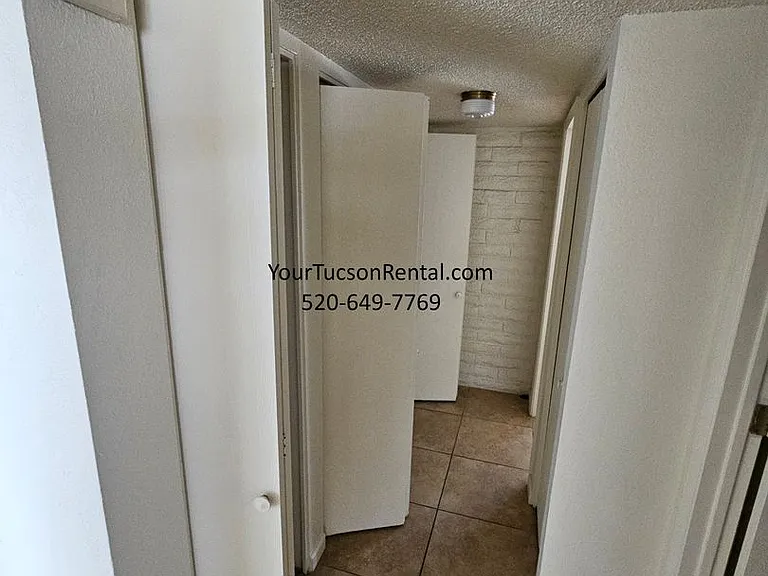 2743 W Sheryl Dr — Photo 11
