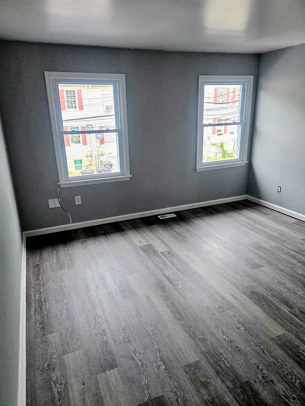 Building Photo - 868 Coates St