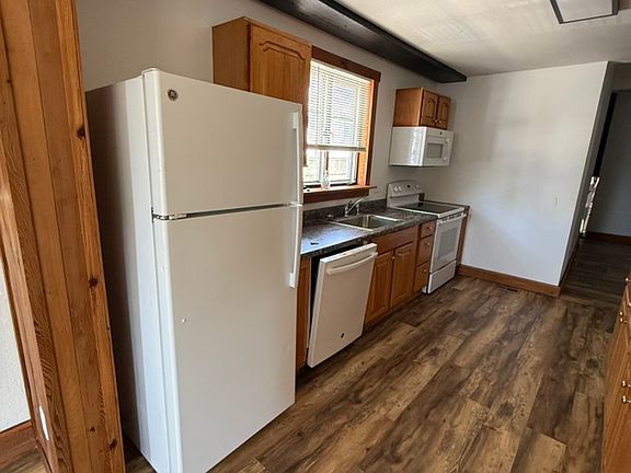 3rd image of 791 Glen Oak St #1