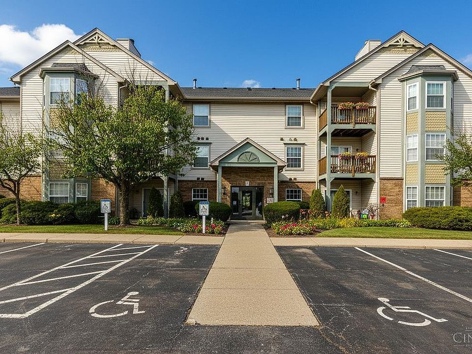 1st image of 4911 N Arbor Woods Ct APT 303