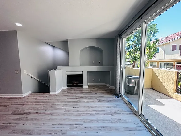 19595 Orviento Dr — Photo 9