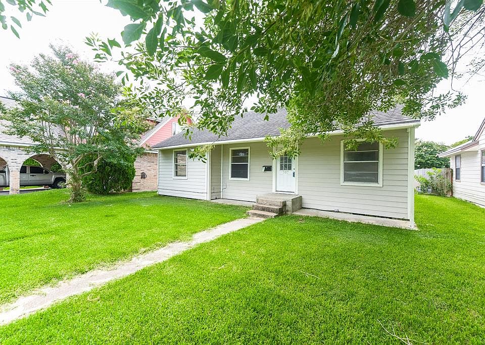1st image of 707 13th Ave N