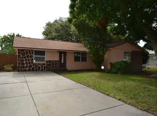 1833 10th St SW, Seminole, FL 33778