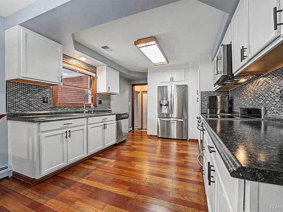 5th image of 531 Oxbow Lake Rd