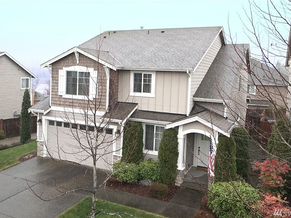 1st image of 13301 80th Ave E