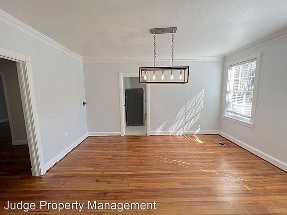 4th image of 526 E 48th St APT A