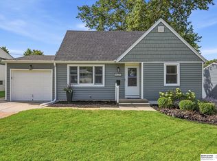 4625 Valley St, Omaha, NE 68106