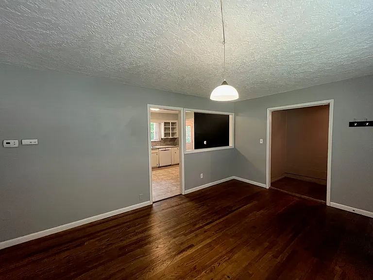 1332 W Boyd St — Photo 6