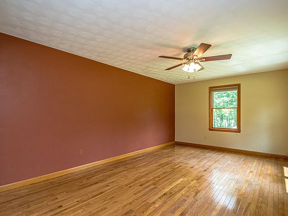 3rd image of 518 West Fryeburg Road