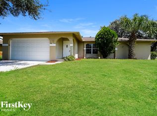 8441 Bahamas Rd, Fort Myers, FL 33967