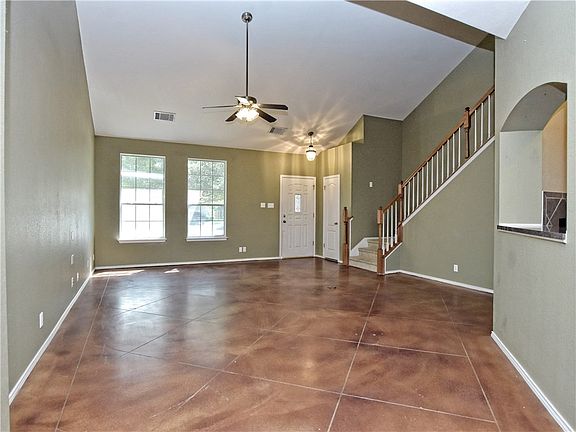 5th image of 408 N Lori Cir