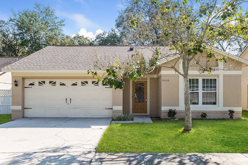 3 bed, 2.0 bath, 1277 sqft, $2,300 — Photo 1