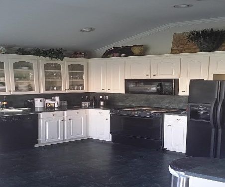 5th image of 265 Melissa Ln